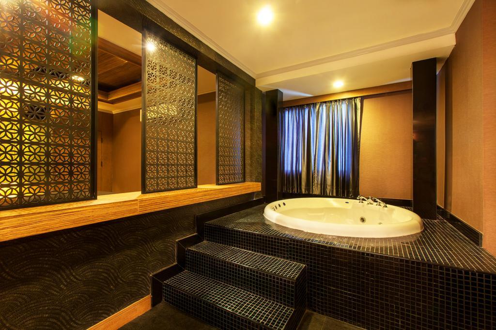 Q Hotel バンコク都 エクステリア 写真